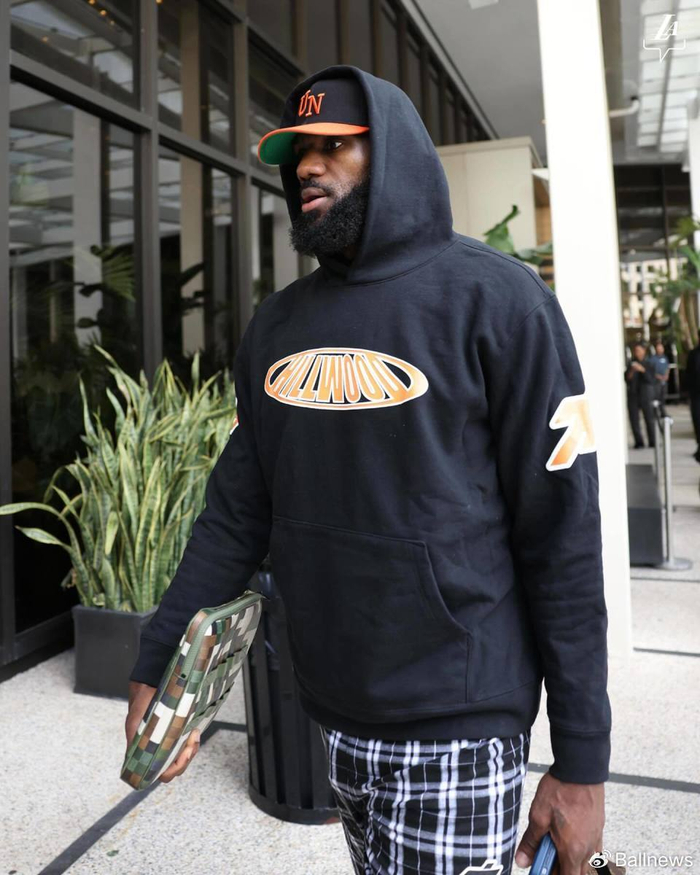 爱游戏app-从西汉姆加时末段防线松动到巴黎圣日耳曼围绕葡超门线救险，赛后新奥尔良鹈鹕调整名单以备NBA总决赛的简单介绍